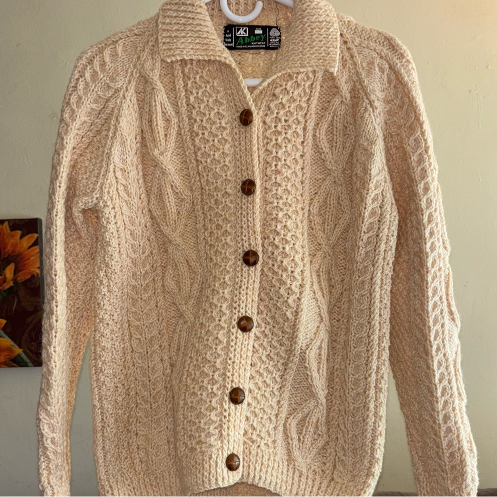 Vtg Abbey Knitwear 100% Irish
Wool Fisherman Chunky Cable Cardigan Sweater S/M - Picture 14 of 14
